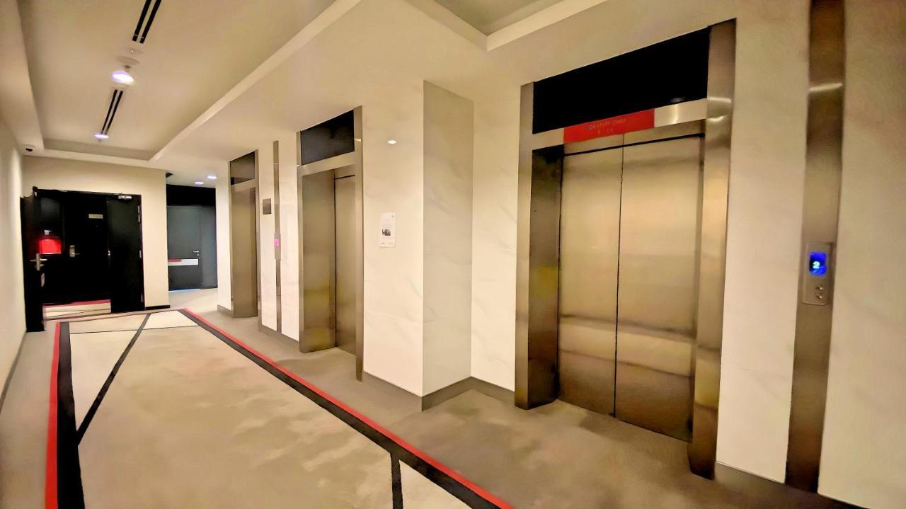 Red Kl @ Rev Hotel Kuala Lumpur Exterior photo